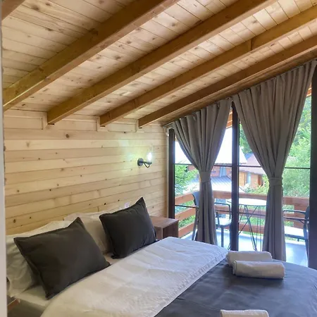 Bujtina Turi * Valbone